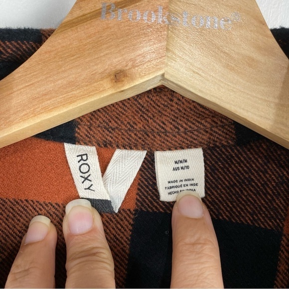 Roxy The Boyfriend Full Button Up Down Plaid Flannel Shirt Jacket Size Medium - Picture 5 of 8